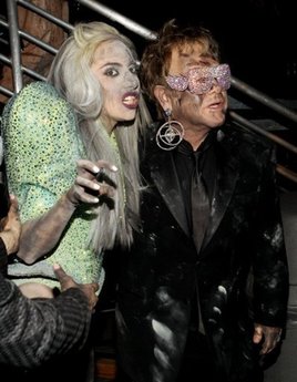 L'improvvisato ed istrionico "duo" Lady Gaga ed Elton John