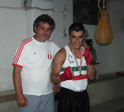 Luca Arrigo insieme al suo primo allenatore Mario Collina