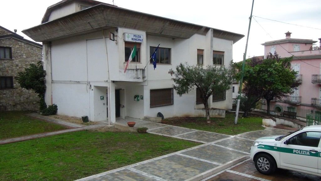 DSC00466 Postazione defibrillatore ad Albanella