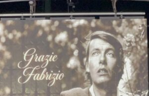 Torre del Greco. Biagio Sgangarella di Albanella premiato come miglior interprete di Fabrizio De André…
