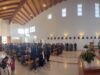 Matinella. Un bagno di folla per il saluto a don Carlo e il benvenuto a don Pino: oltre 300 persone al pranzo comunitario…